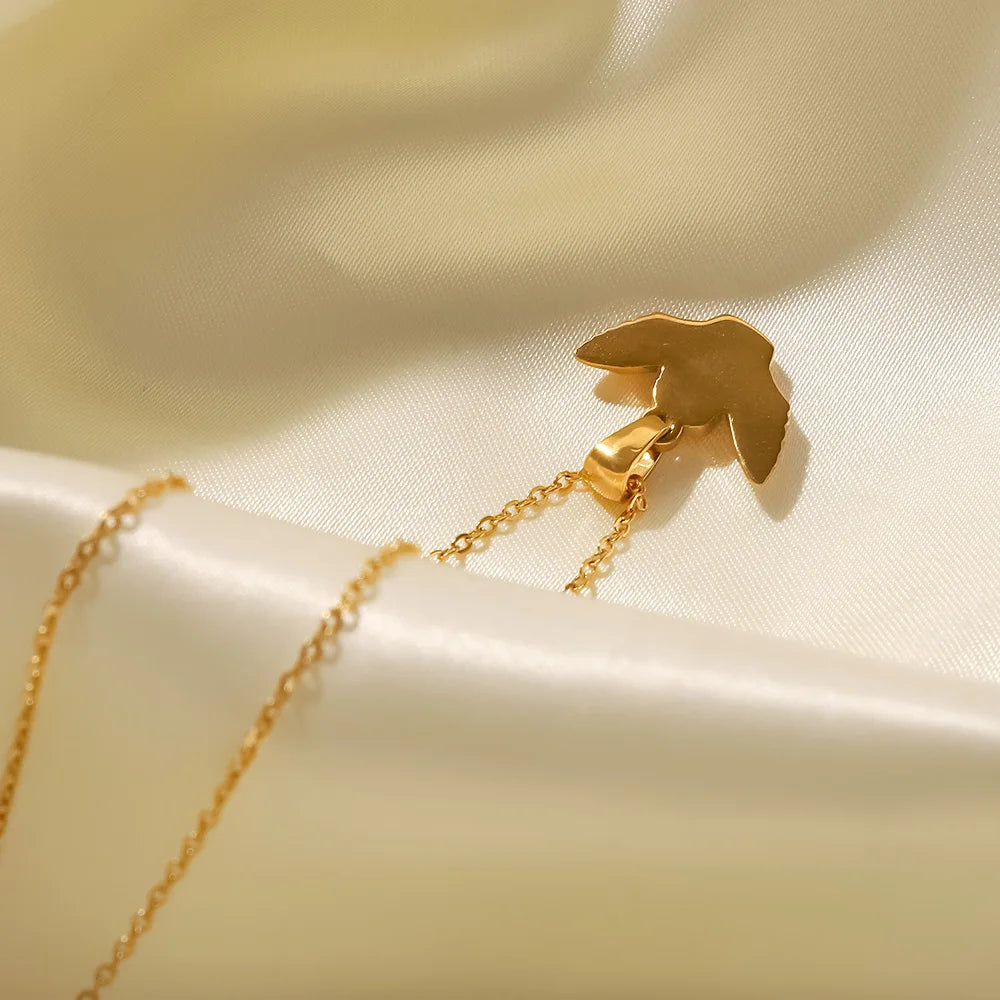 Youthway Popularity Metal Angel Pendant Necklace Stainless Steel Waterproof Chain Gold Plated Charm Jewelry 2022 NEW